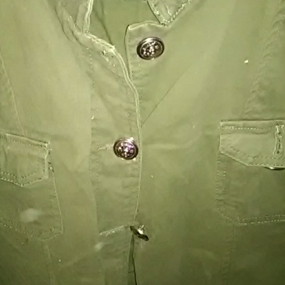 Khaki cargo type jacket lots of silver buttons - Picture 2 of 8